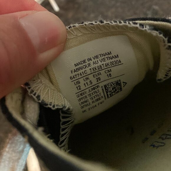 Chuck Taylor Shoreline Shoes - Size 12C - Picture 9 of 9